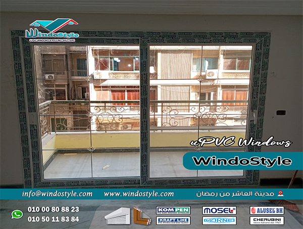 UPVC-0103-Recovere66d تسمح النوافذ القلابة بأحجام أوسع بكثيرمع استخدام سهل وبسيط للفتح والقفل، مما يجعلها حلاً مثالياً للنوافذ العالية والمرتفعه على طول الممرات، أو أسفل النوافذ الثابتة الكبيرة في واجهات العرض.
